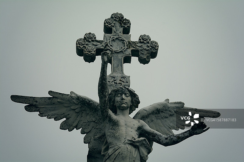 科米利亚斯公墓雕塑，坎塔布里亚图片素材