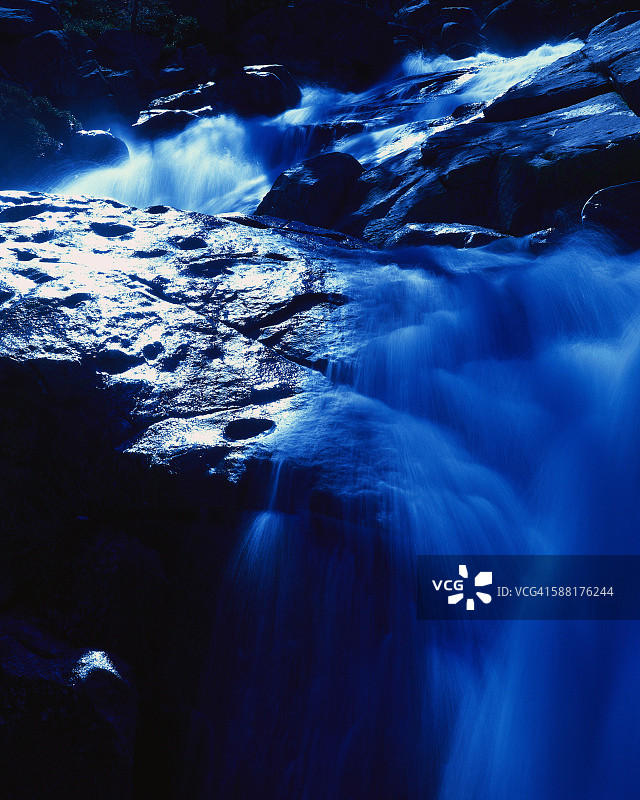 图奥勒米河瀑布图片素材