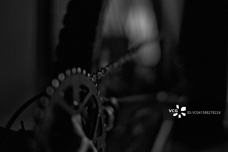 自行车曲柄和链条特写图片素材