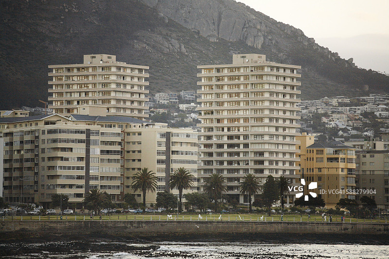 南非开普敦海滨公寓楼图片素材