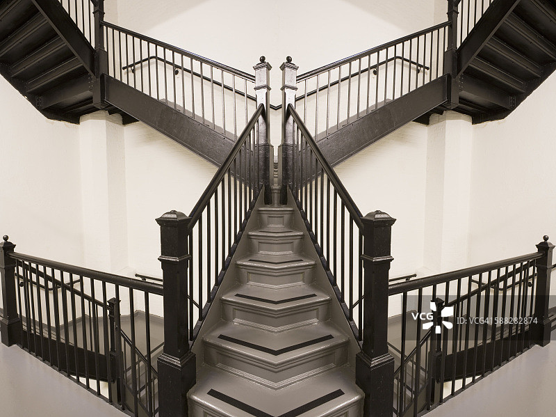 抽象楼梯图片素材