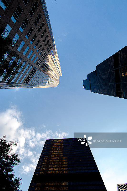 触及天空图片素材