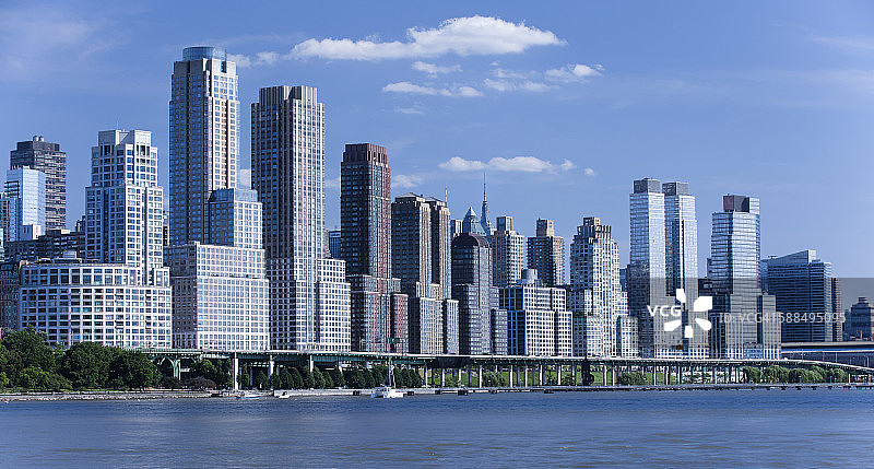 美国纽约市下曼哈顿与哈德逊河风光图片素材