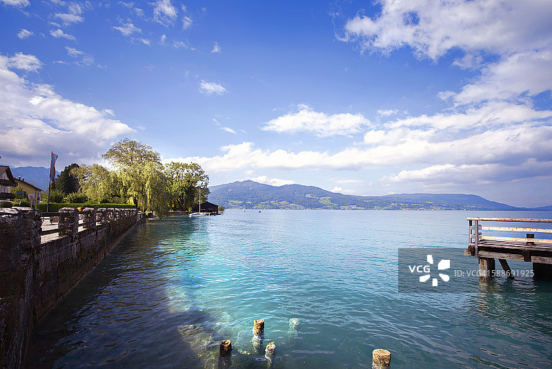 阿特尔湖岸边风光图片素材