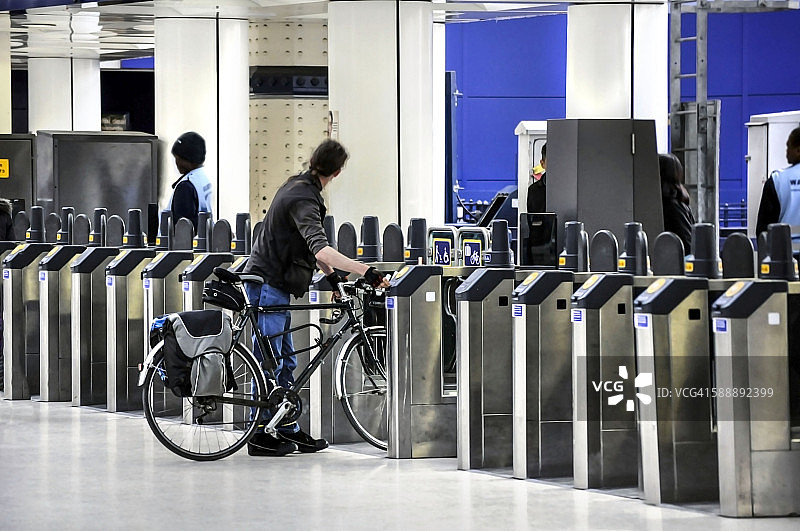 英国铁路自行车骑行者图片素材