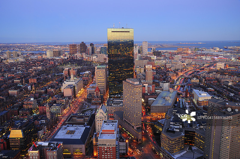 马萨诸塞州波士顿天际线黄昏景观图片素材