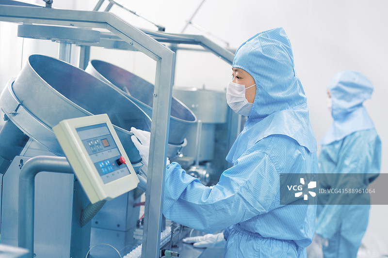 制药厂工人图片素材