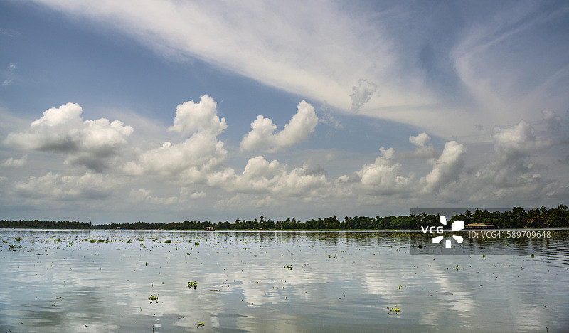 库马拉孔的船屋巡游图片素材