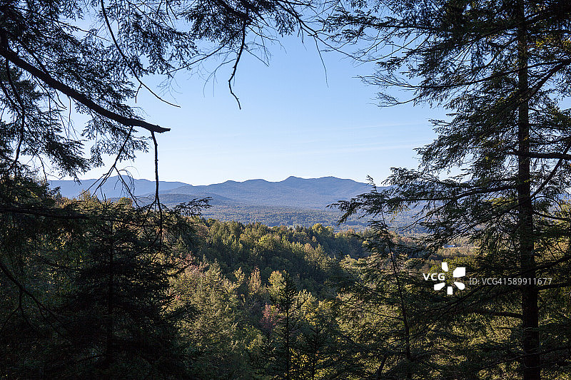 佛蒙特州斯托附近曼斯菲尔德山风光图片素材