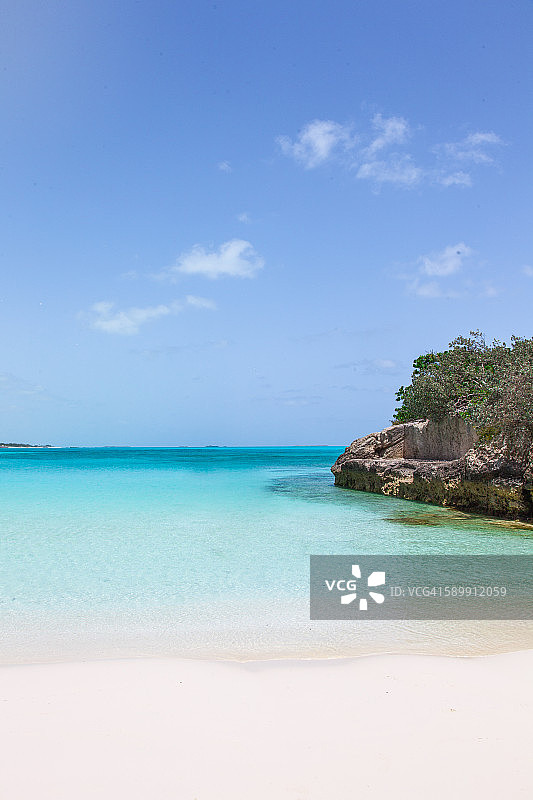 加勒比海隐蔽的白色沙滩图片素材