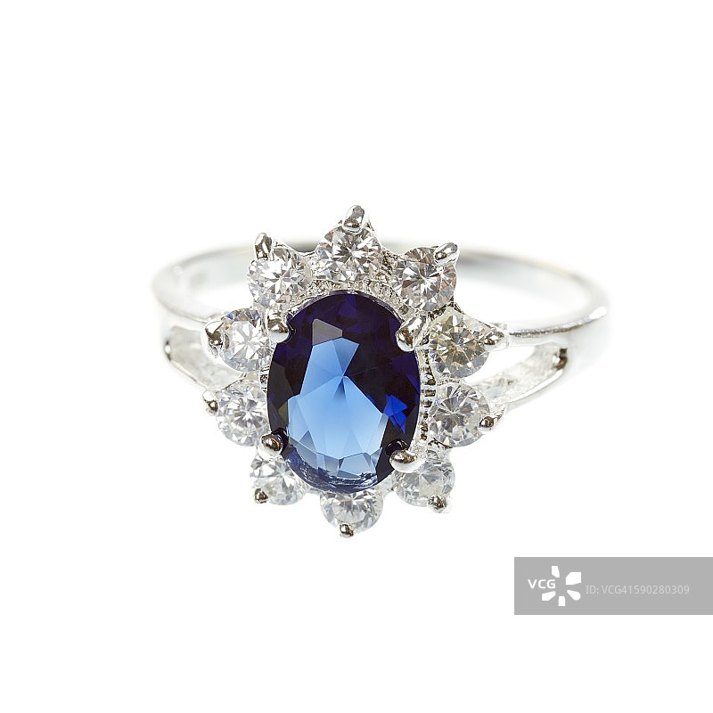 蓝宝石戒指图片素材