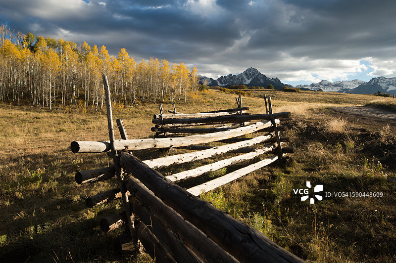 秋季围栏图片素材