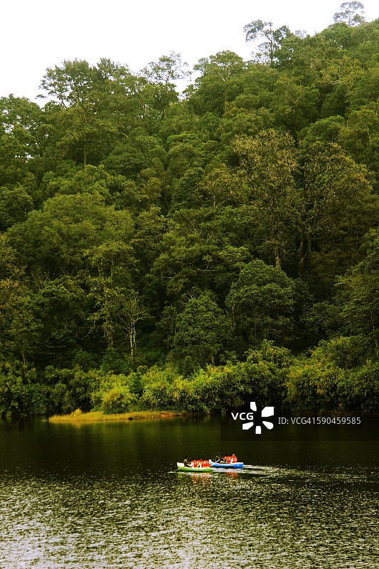 加维湖划船图片素材