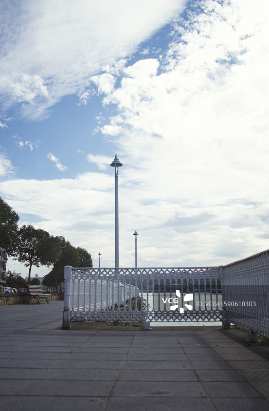 空荡荡的游乐设施图片素材