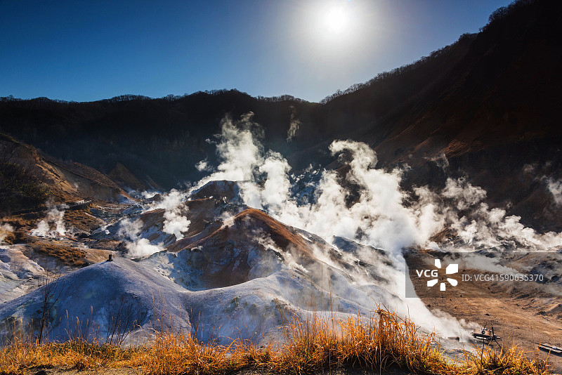 北海道登别地狱谷日出图片素材