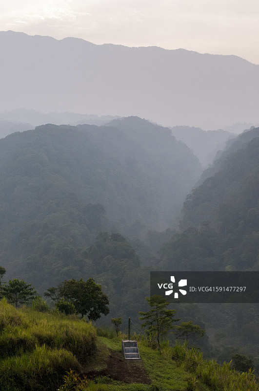 印度尼西亚西爪哇山谷风光图片素材