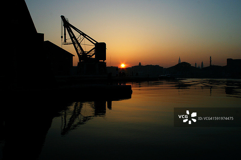 威尼斯军械库的日落图片素材