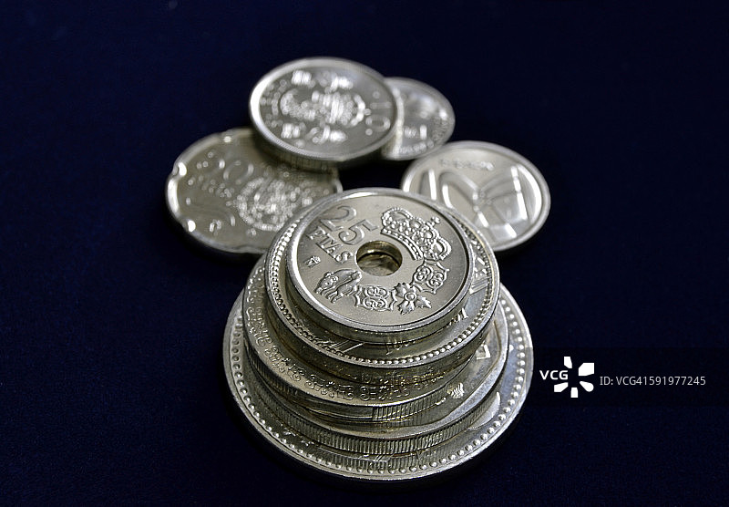 西班牙比塞塔旧硬币图片素材