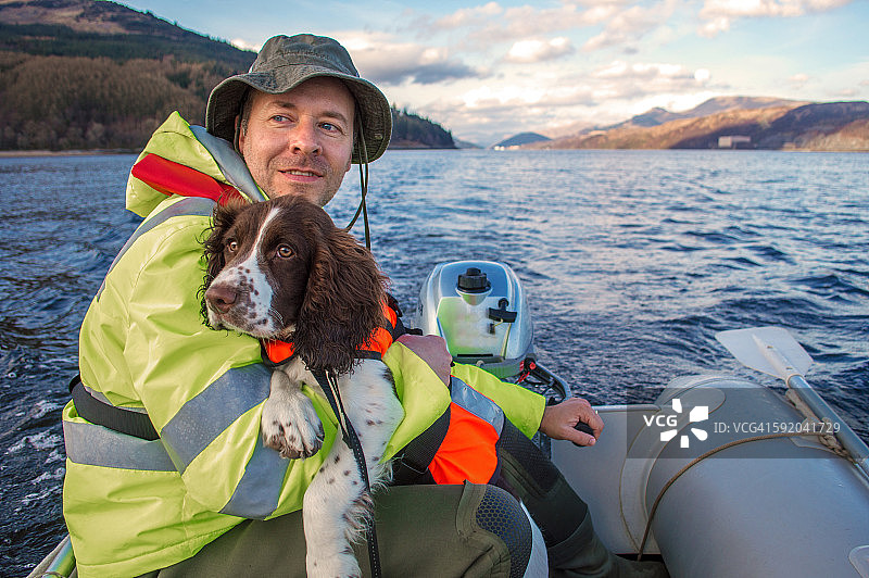 协助掌舵图片素材