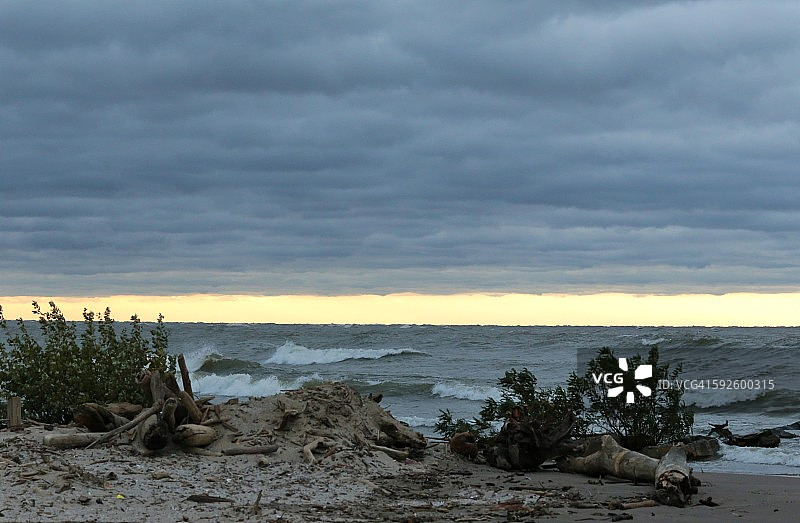 伊利湖风暴图片素材