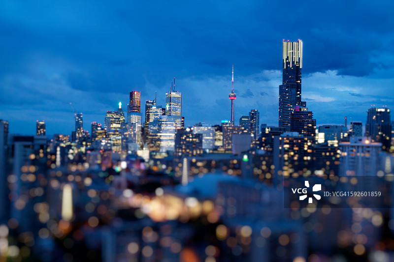 梦幻散景海洋的蓝色时刻图片素材