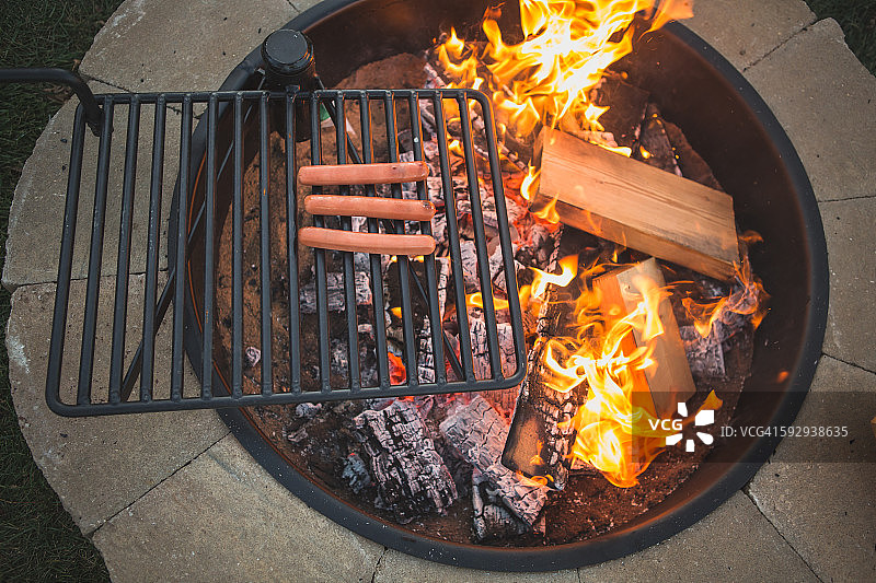 篝火热狗图片素材