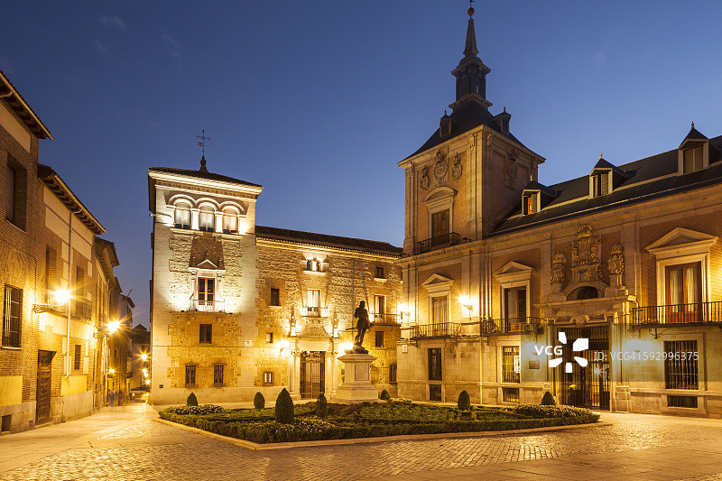 西班牙马德里市政广场图片素材