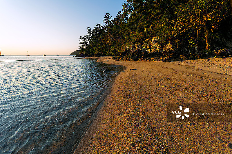 圣灵群岛索米尔海滩图片素材