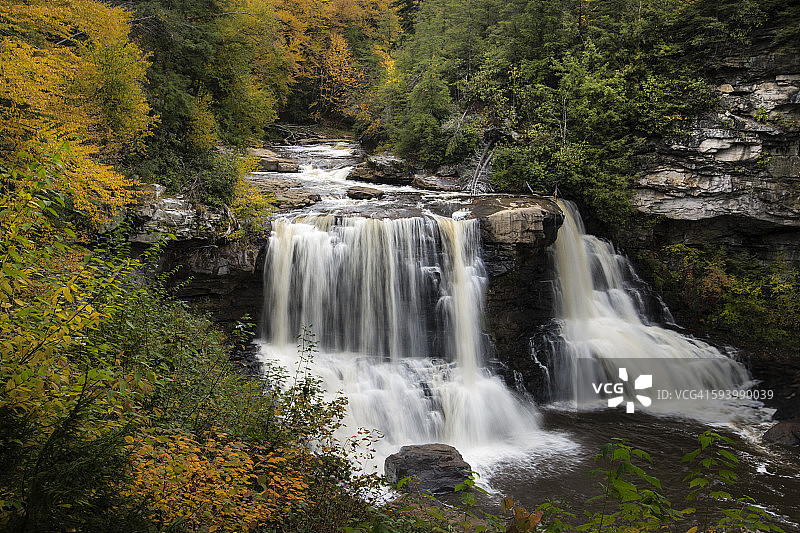 秋季的黑水瀑布，西弗吉尼亚州图片素材