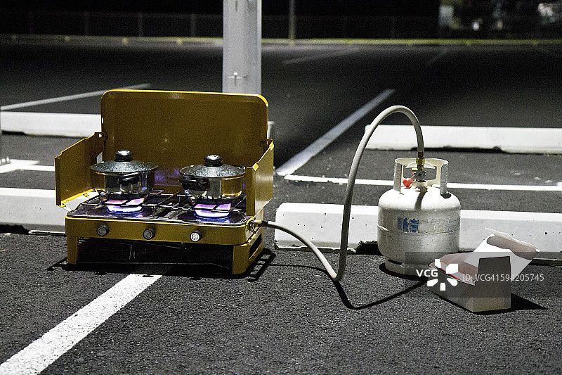 在停车场烹饪图片素材