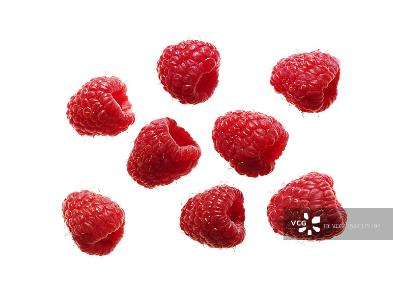 白色背景上的覆盆子图片素材