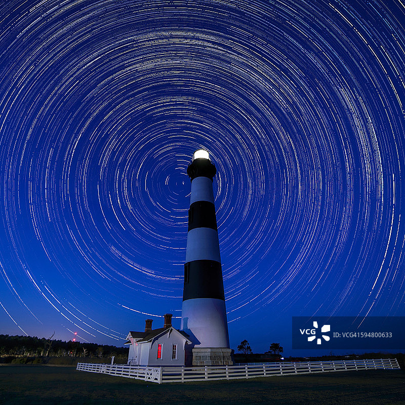 博迪岛灯塔星轨图片素材