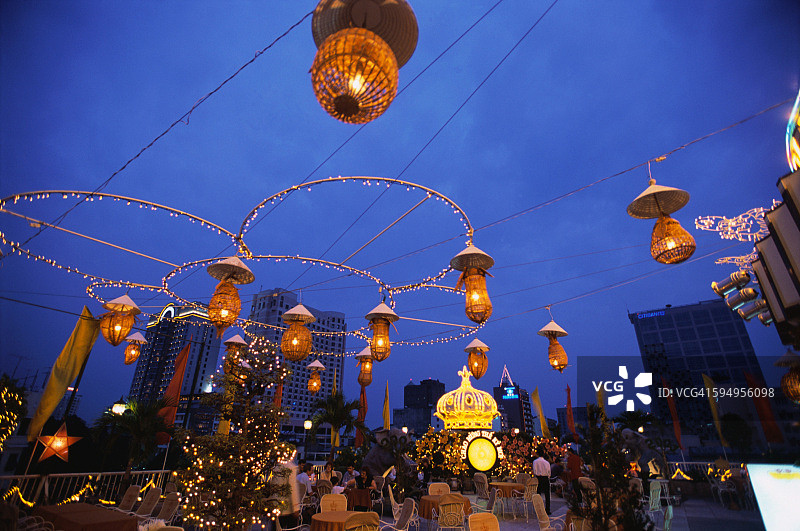 夜晚 Rex 酒店的露台图片素材