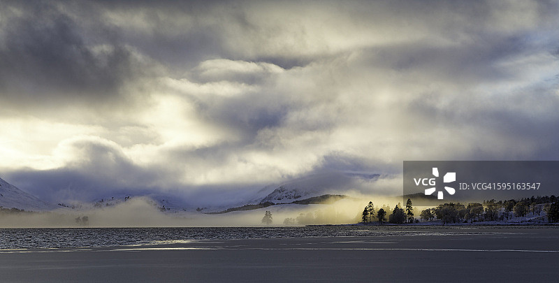 图拉湖的冬天图片素材