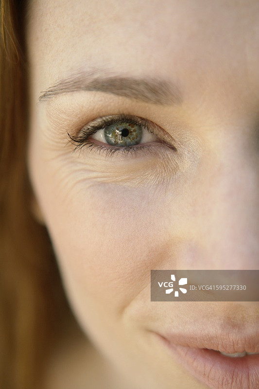 女人的面部细节图片素材