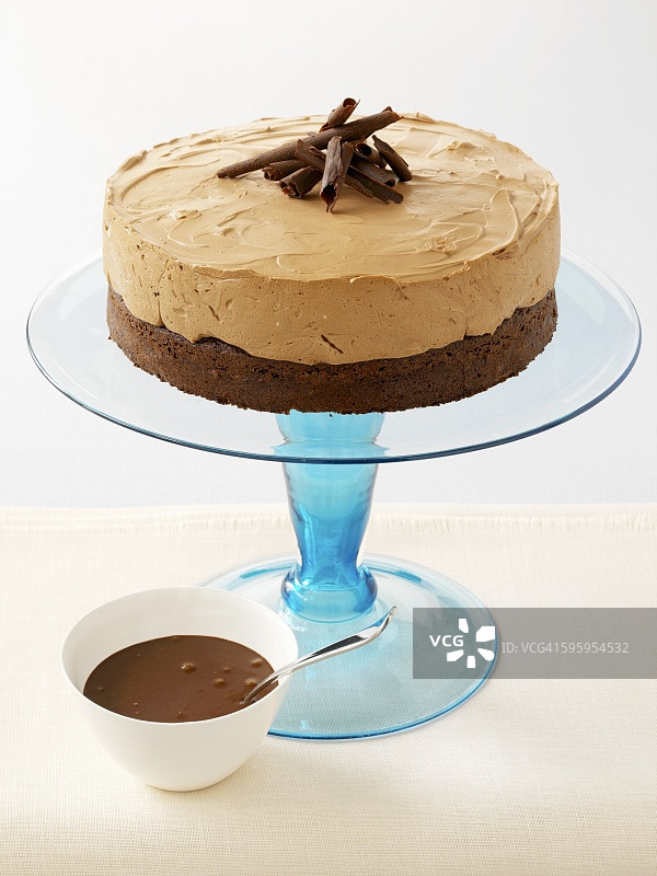 肉桂酱巧克力芝士蛋糕图片素材
