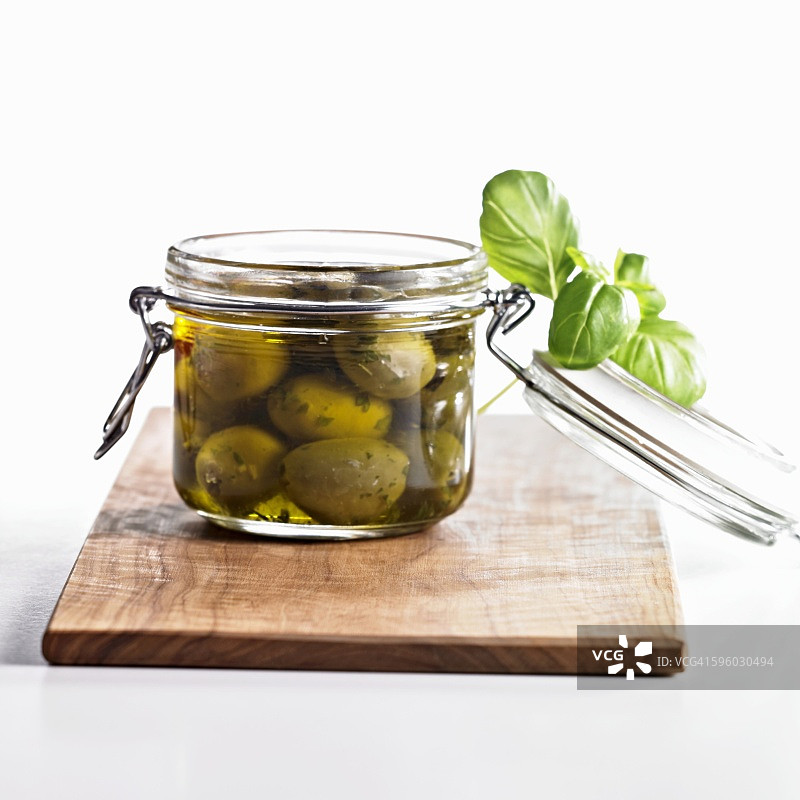 腌制青橄榄图片素材