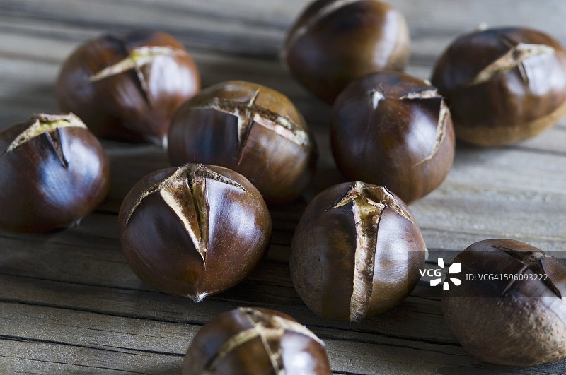 烤栗子图片素材