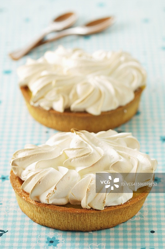 蛋白酥皮柠檬馅饼图片素材