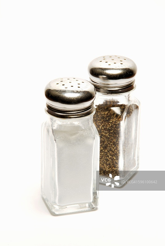 盐和胡椒粉罐图片素材