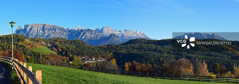 博尔扎诺附近山脉图片素材