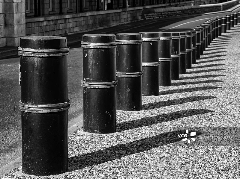 街道上的系船柱图片素材