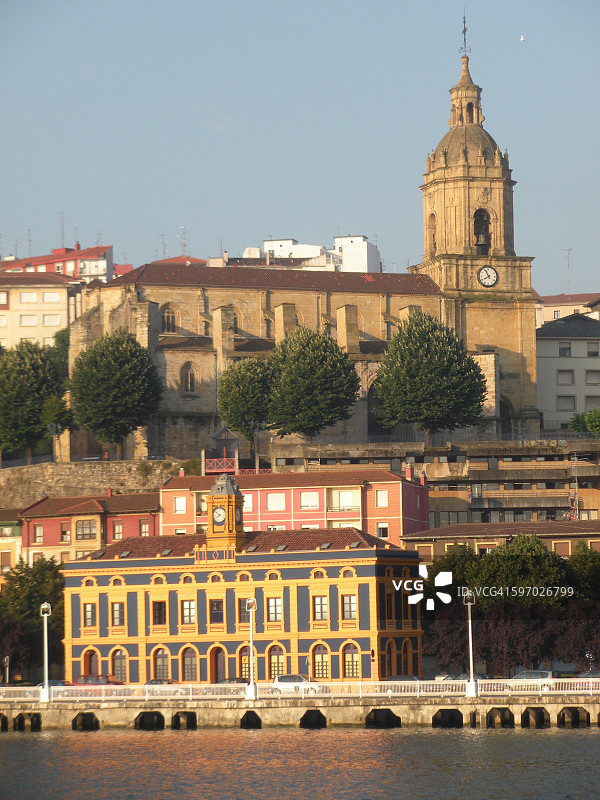 港口城市老城区全景图图片素材