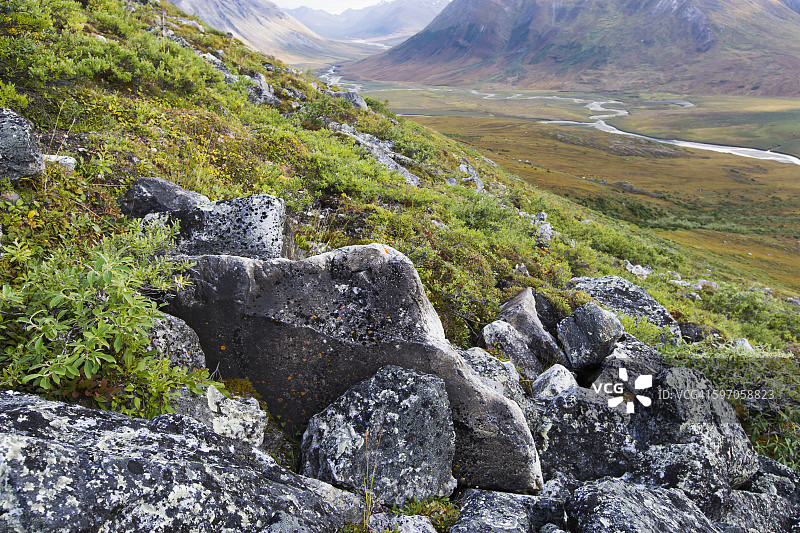 北极门国家公园诺阿塔克河和布鲁克斯山脉，阿拉斯加西北部图片素材