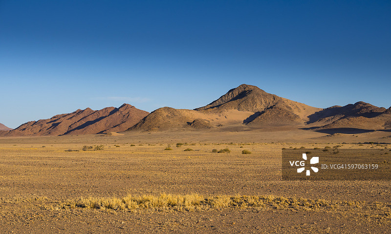 非洲纳米比亚哈达普：纳米布沙漠库拉拉荒野保护区山景图片素材