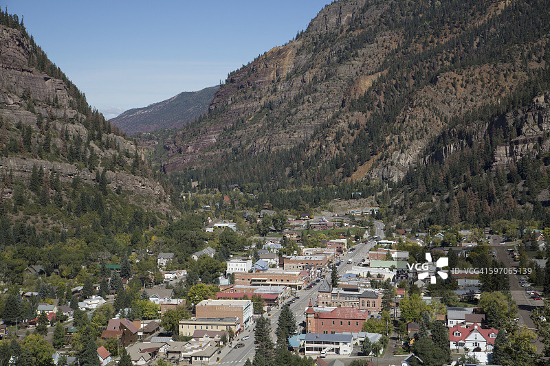 山谷中的城镇图片素材