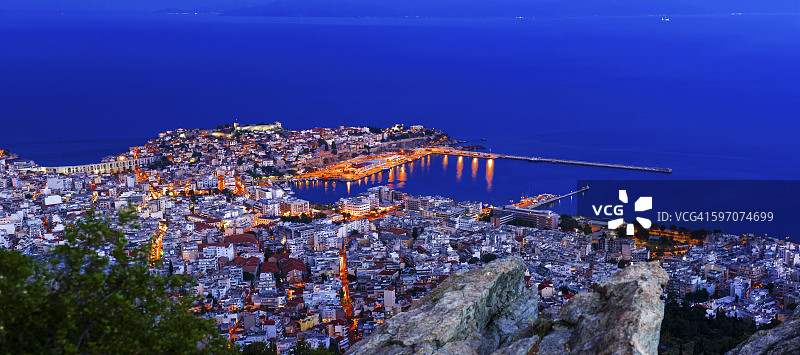 城市中的蓝色时刻图片素材