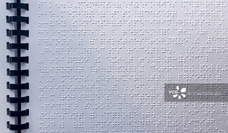 盲文书写的页面图片素材