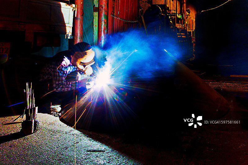 氧乙炔焊接工作图片素材