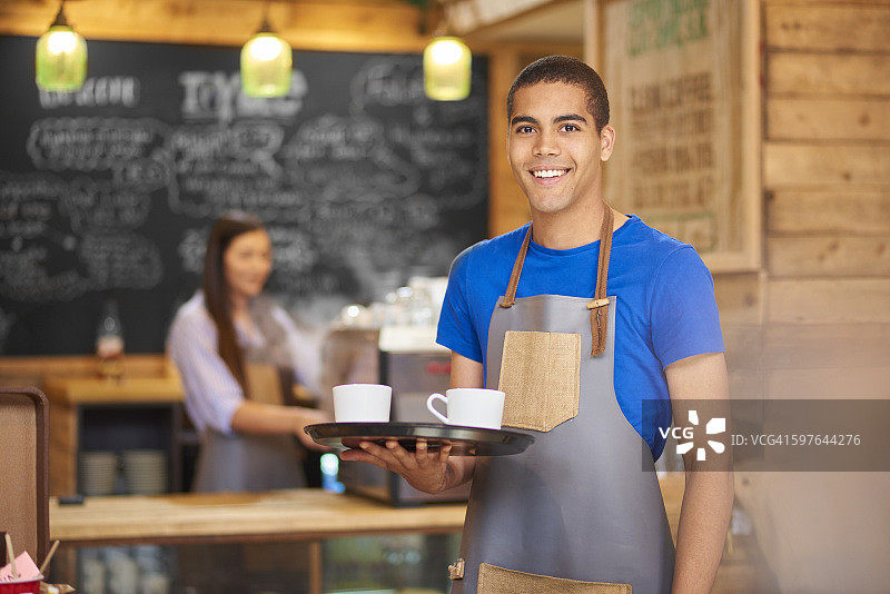 骄傲的咖啡师图片素材